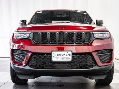 New 2025 Jeep Grand Cherokee Altitude w/ Trailer Tow Package image 2