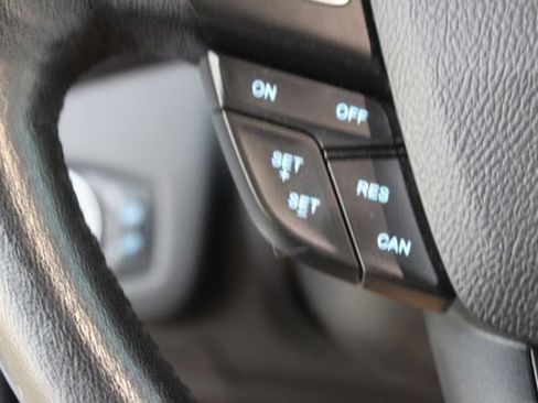 Used 2019 Ford Escape SEL AWD/4WD image 17