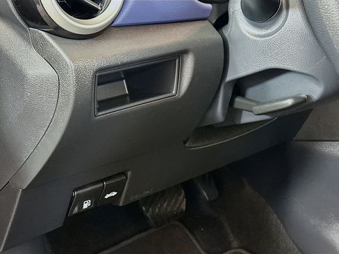 Used 2024 Nissan Versa SV w/ Trunk Package image 17