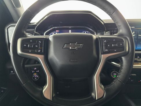 Used 2025 Chevrolet Silverado 1500 LT Trail Boss w/ Convenience Package II AWD/4WD image 26