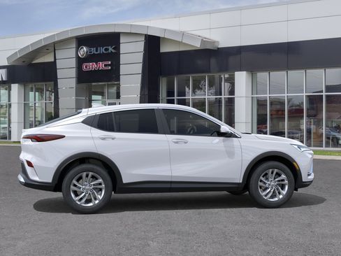 New 2026 Buick Envista Preferred w/ Convenience I Package FWD image 5