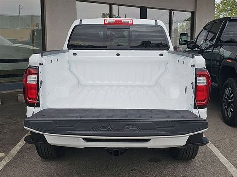 New 2026 GMC Canyon AT4 image 25