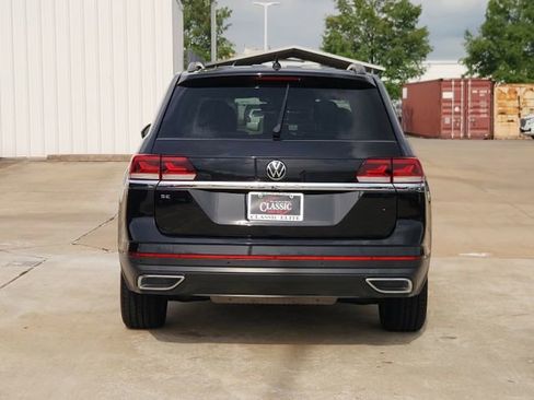 Used 2021 Volkswagen Atlas SE w/ Panoramic Sunroof Package FWD image 6