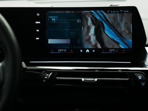 Used 2025 BMW X2 xDrive28i w/ Convenience Package image 36