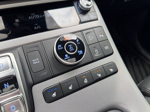 Used 2024 Hyundai Palisade Calligraphy image 30