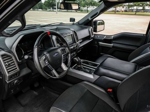 Used 2019 Ford F150 Raptor w/ Equipment Group 802A Luxury AWD/4WD image 2