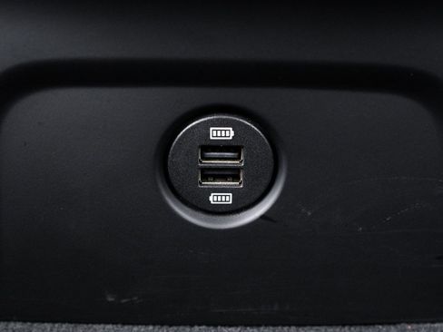 Used 2019 Porsche Macan image 36