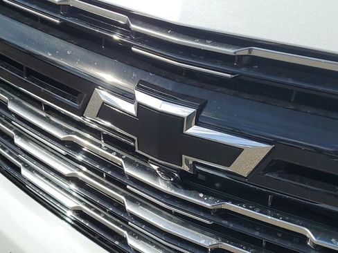 New 2026 Chevrolet Suburban High Country image 31