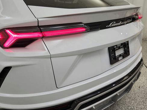 Used 2023 Lamborghini Urus S AWD/4WD image 30