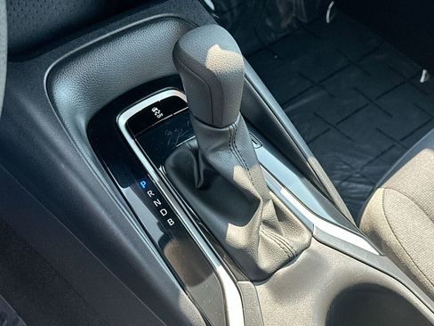 Used 2024 Toyota Corolla LE image 19