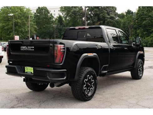 New 2026 GMC Sierra 2500 AT4X w/ LPO, Black Badging Package AWD/4WD image 8