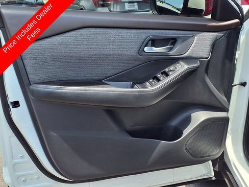 Used 2021 Nissan Rogue SV FWD image 25
