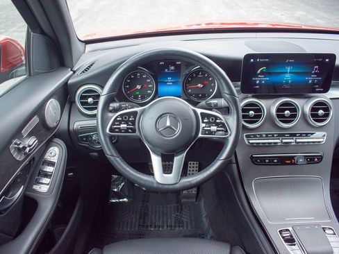 Used 2020 Mercedes-Benz GLC 300 4MATIC image 13