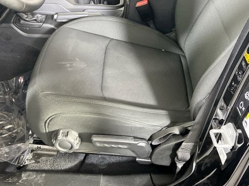 Used 2023 Jeep Wrangler Unlimited Sport image 19