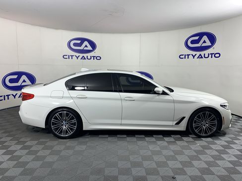 Used 2019 BMW 530i w/ M Sport Package RWD image 2