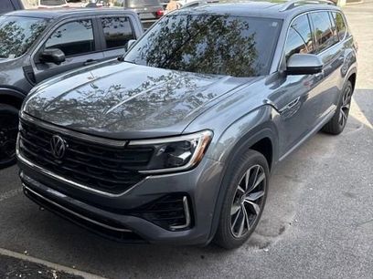 Used 2024 Volkswagen Atlas SEL Premium R-Line