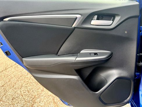 Used 2020 Honda Fit LX image 21