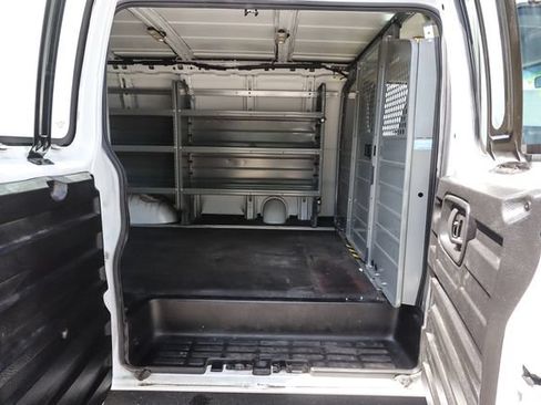 Used 2022 GMC Savana 2500 w/ Chrome Appearance Package RWD image 49