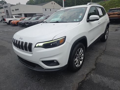 Certified 2020 Jeep Cherokee Latitude Lux w/ Comfort/Convenience Group AWD/4WD image 8