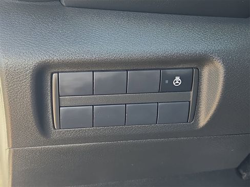 Used 2023 Nissan Kicks SR w/ SR Premium Package image 25