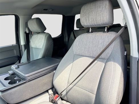 Used 2021 Ford F150 XLT image 19