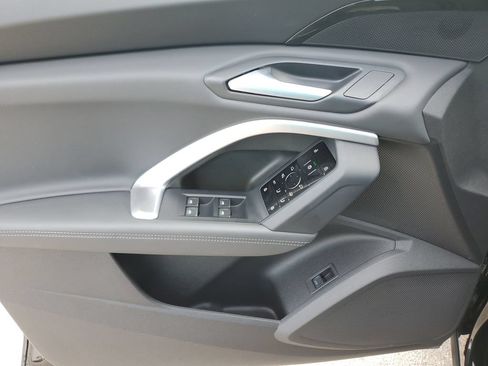Certified 2025 Audi Q5 Premium w/ Convenience Package AWD/4WD image 25