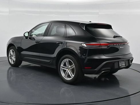 Certified 2026 Porsche Macan AWD/4WD image 3