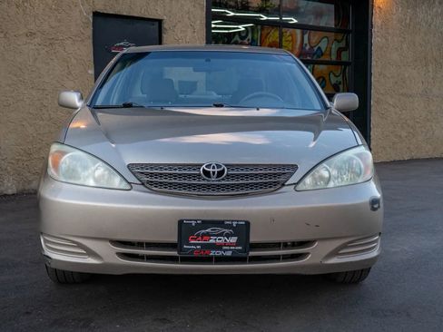 Used 2004 Toyota Camry LE FWD image 17