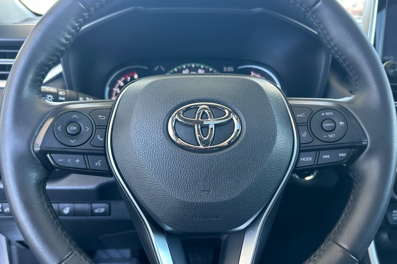 Used 2023 Toyota RAV4 XLE Premium FWD image 27