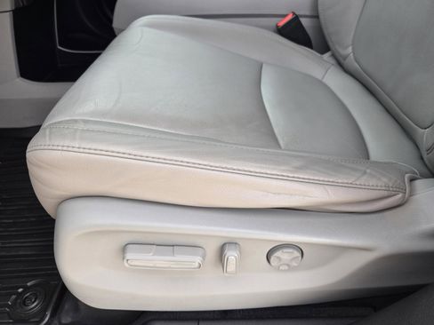 Used 2019 Honda Odyssey EX-L image 19