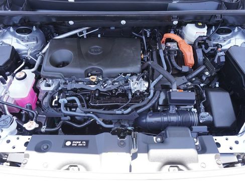 Certified 2025 Toyota RAV4 LE AWD/4WD image 22