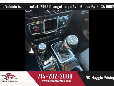 Used 2019 Jeep Wrangler Sport AWD/4WD image 33