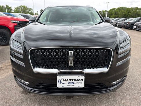 Used 2022 Lincoln Nautilus Reserve w/ Equipment Group 202A AWD/4WD image 11