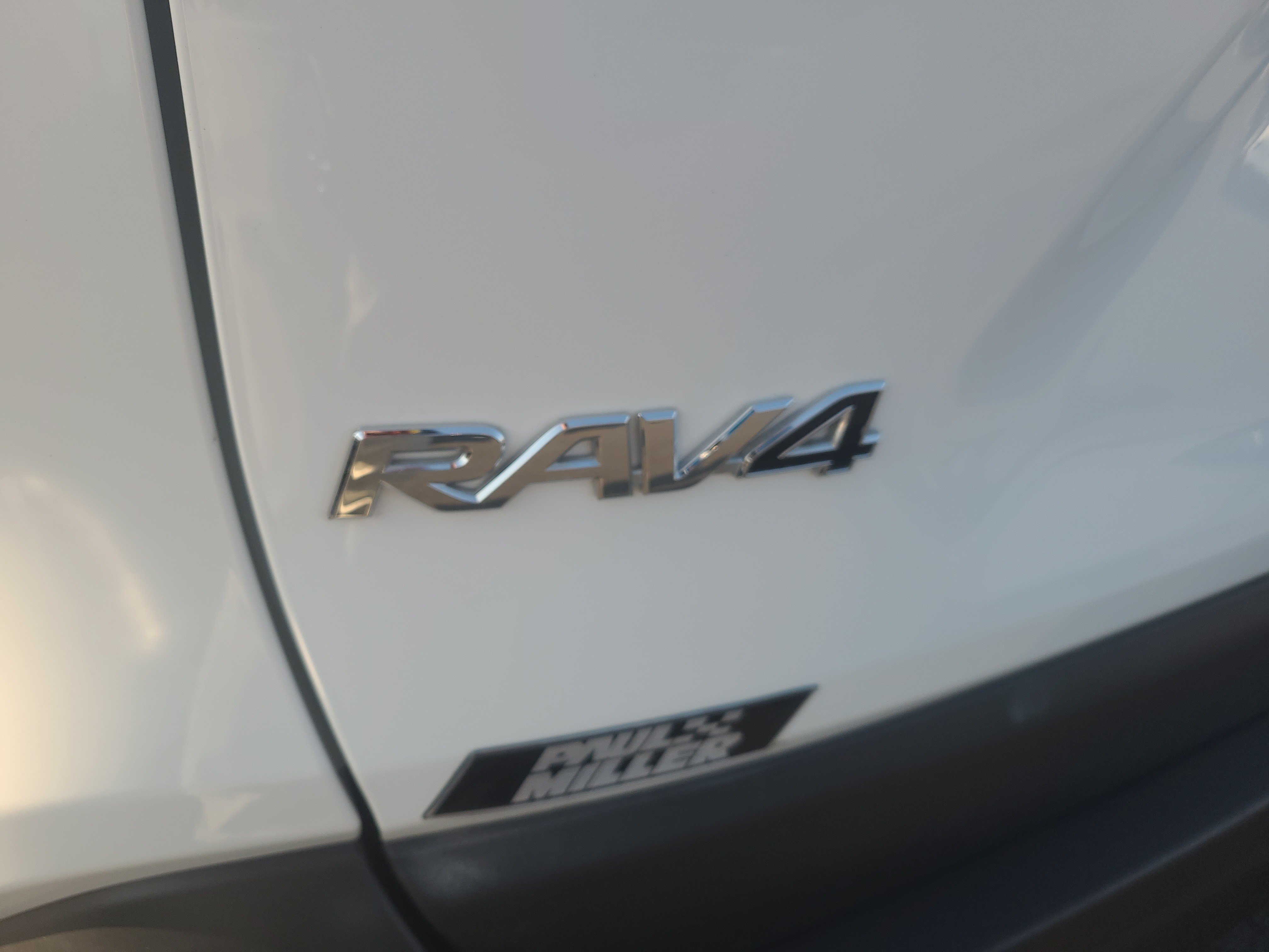 Certified 2025 Toyota RAV4 LE AWD/4WD image 28