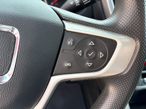 Used 2021 GMC Acadia SLE w/ Driver Convenience Package FWD image 34