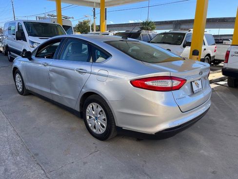Used 2013 Ford Fusion S image 4