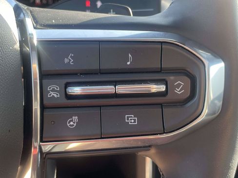 Certified 2026 GMC Acadia Elevation w/ Elevation Premium Package FWD image 24