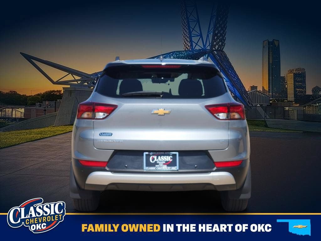 Used 2024 Chevrolet TrailBlazer LT w/ LT Cold Weather Package FWD image 6