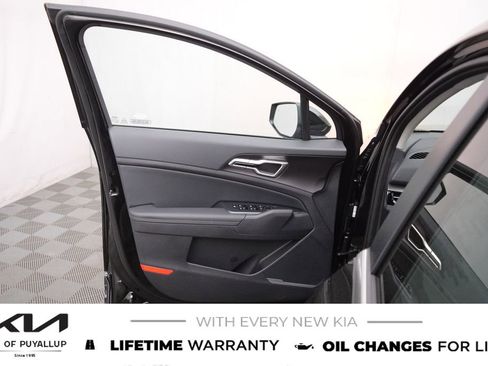 New 2026 Kia Sportage EX image 9