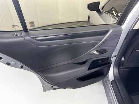 Used 2025 Lexus ES 350 image 26