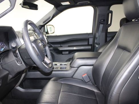 Used 2020 Ford Expedition XLT w/ Equipment Group 202A RWD image 23