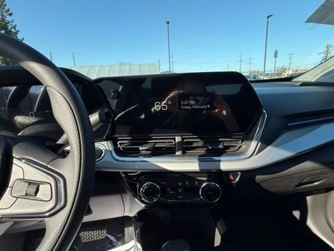 New 2026 Chevrolet Trax LT image 21