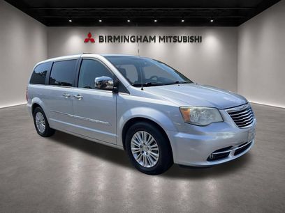 Used 2012 Chrysler Town & Country Limited w/ Luxury Group
