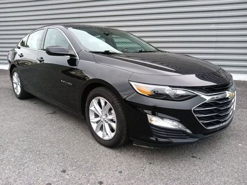 Used 2024 Chevrolet Malibu LT image 1