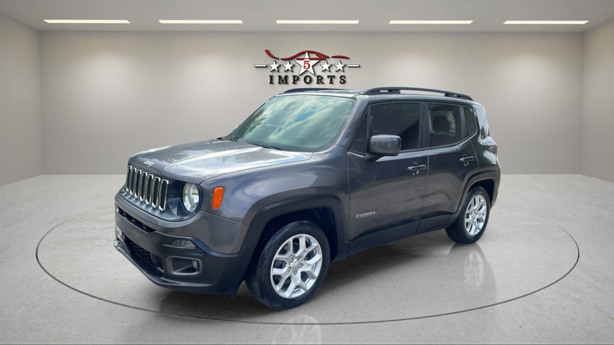 Used 2018 Jeep Renegade Latitude FWD image 1