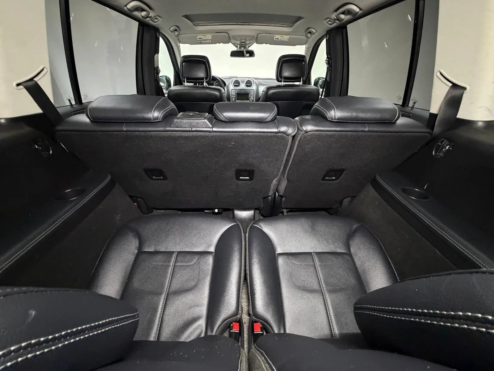 Used 2012 Mercedes-Benz GL 450 4MATIC w/ Premium 1 Pkg image 17