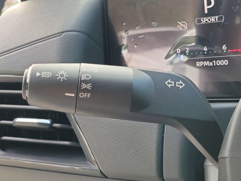 New 2026 Nissan Sentra SR FWD image 27