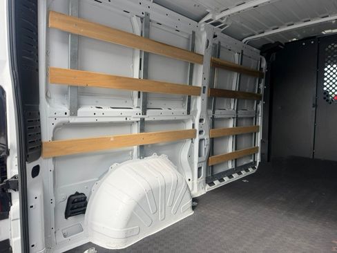 Used 2025 RAM ProMaster 2500 w/ U-Haul Equipment Group FWD image 25