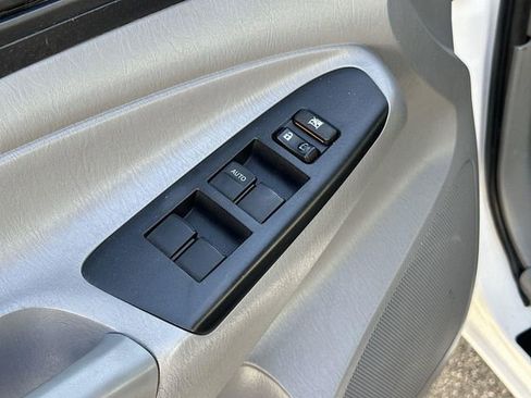 Used 2012 Toyota Tacoma PreRunner w/ SR5 Pkg image 19