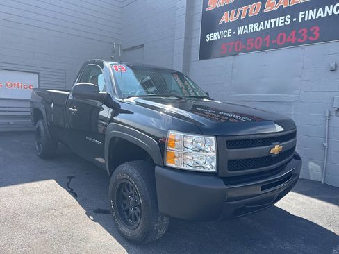 Used 2013 Chevrolet Silverado 1500 W/T image 1